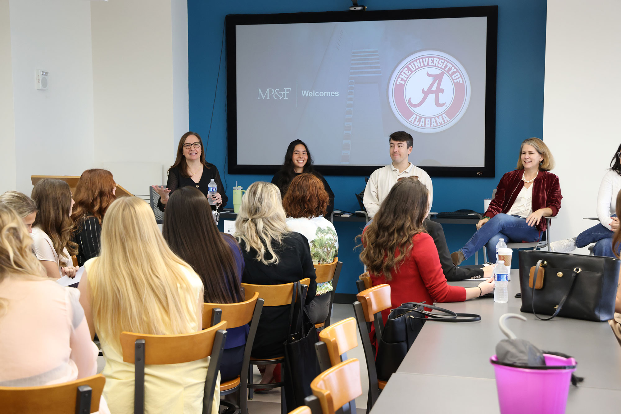 Students meet with industry leaders in Nashville on an Industry Immersion Expedition.